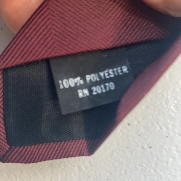 NWT Vintage 90s darker red tie - Picture 7 of 11